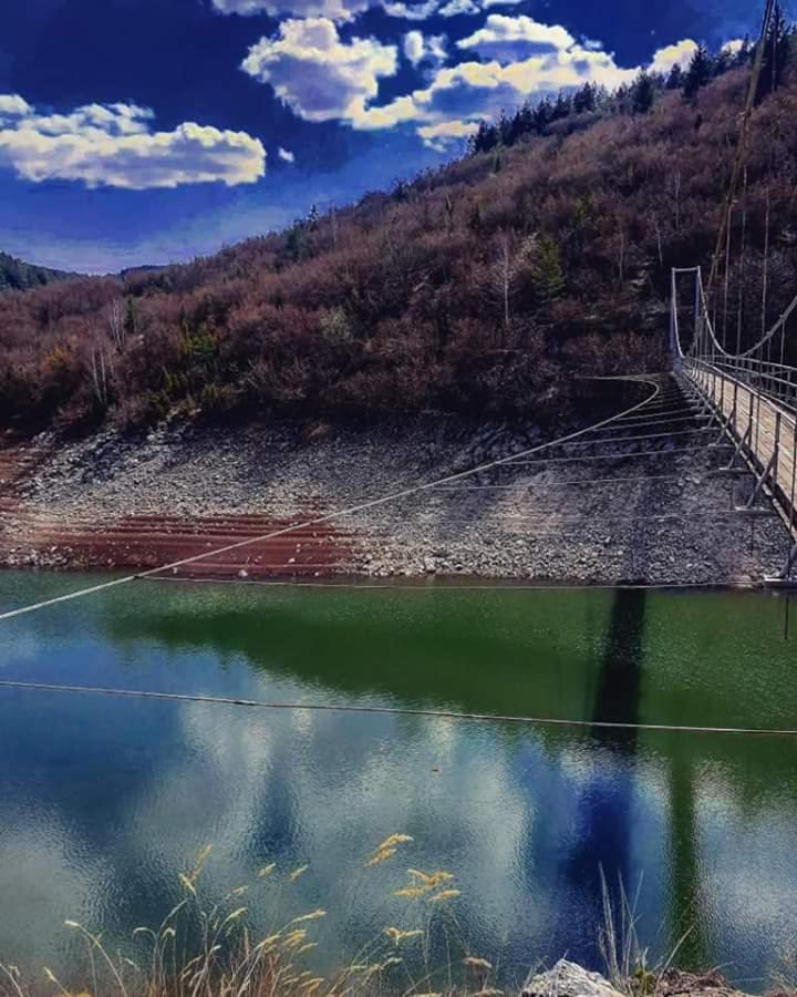 Kanjon Uvac سينيتشا المظهر الخارجي الصورة